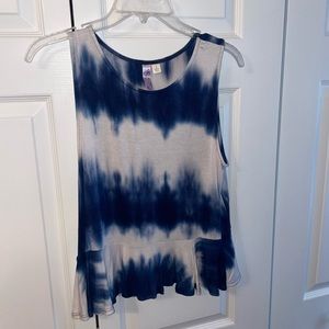 Francesca’s size small navy/white tie dye peplum tank
